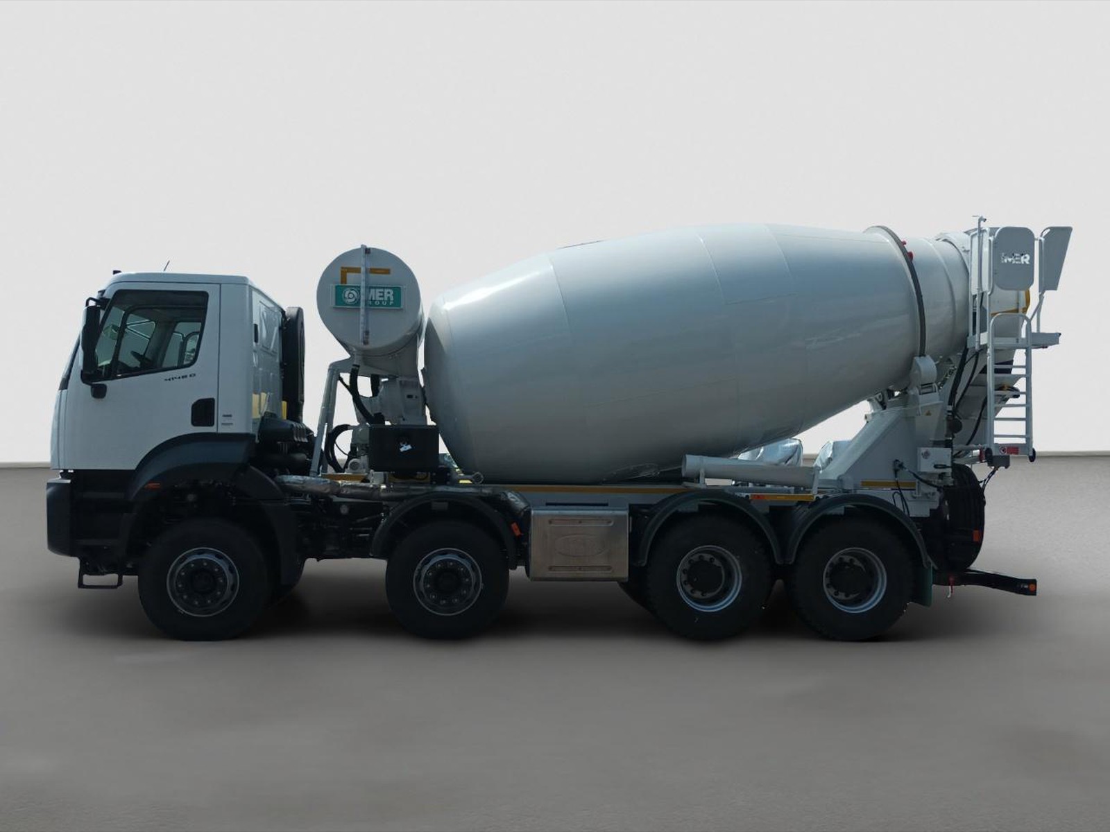 Ford Trucks Road Truck CONSTRUCTION 4145D/M/P - DAY CAB