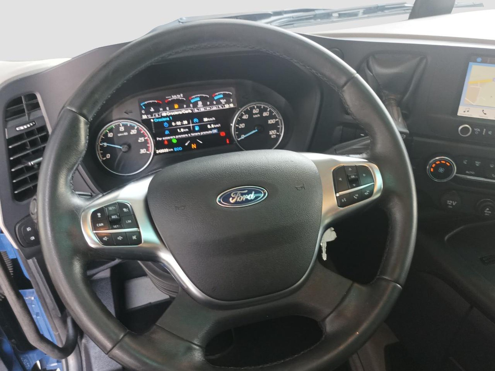 Ford Trucks F-max l 4x2 1350l comfort mega cab