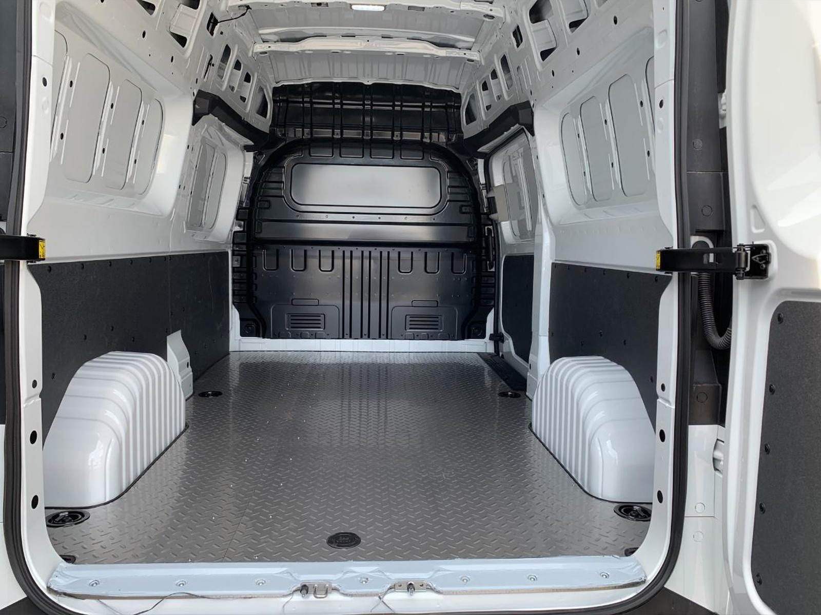 Maxus Deliver 7 DELIVER7 (L2H2) - trazione anteriore - N1