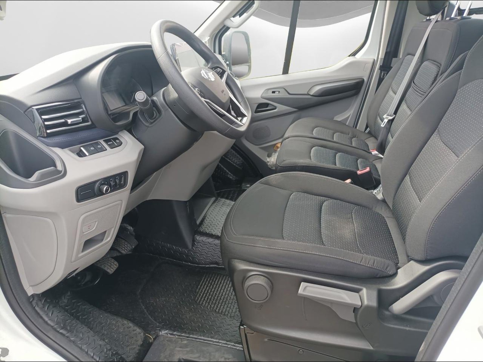 Maxus deliver 9 DELIVER9 Cab (L4) - ruota singola - trazione posteriore - N1