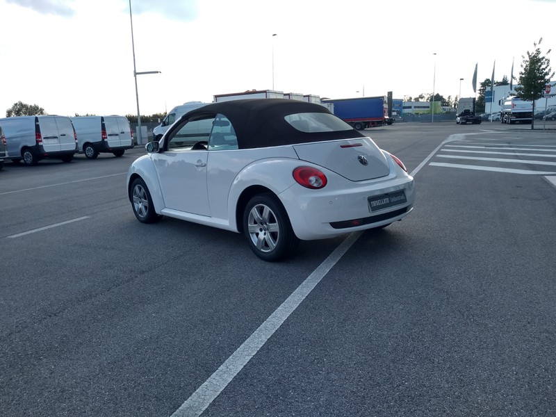 Volkswagen New Beetle cabrio 1.9 tdi 105cv diesel bianco