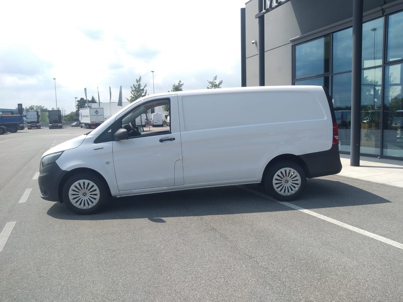 Mercedes Vito e112 Furgone Long elettrica bianco