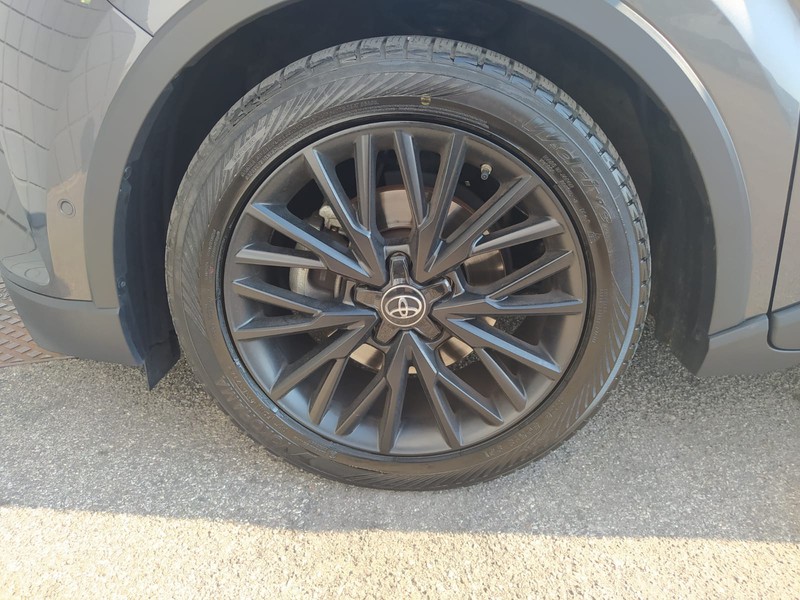 Toyota C-HR 1.8h lounge 2wd e-cvt ibrido grigio