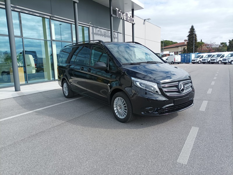 Mercedes Vito 124 cdi long 4x4 tourer select auto my20 diesel nero