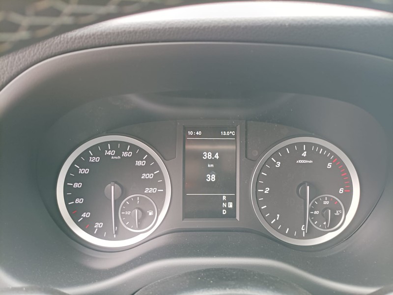 Mercedes Vito 124 cdi long 4x4 tourer select auto my20 diesel nero