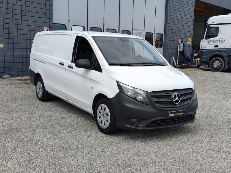 Mercedes Vito 124 cdi long 4x4 tourer select auto my20 nero 88.328€