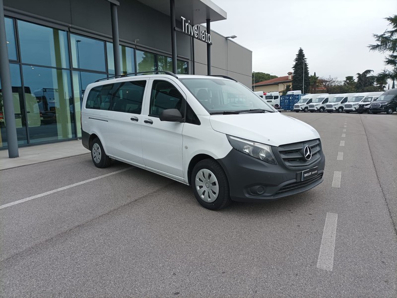 Mercedes Vito 124 cdi long 4x4 tourer select auto my20 nero 88.328€