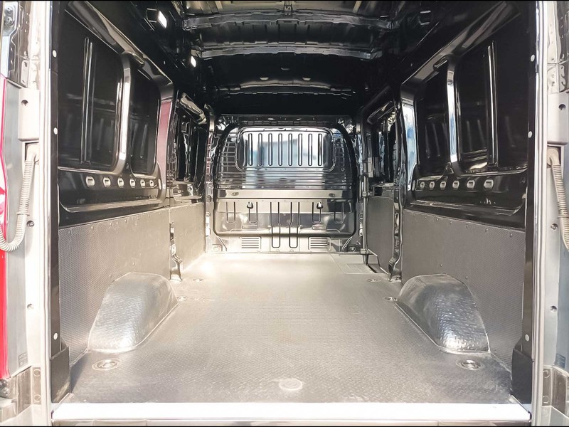 Maxus deliver 9 DELIVER9 (L3H3) - trazione posteriore - N1
