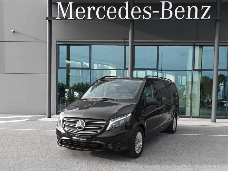 Mercedes Vito E TOURER PRO EXTRALONG elettrica nero