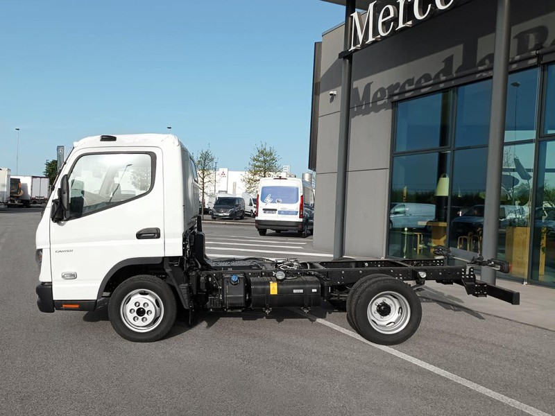 Mitsubishi Canter 3C15AMT/34 TF1 MY22 Cab Sing Com