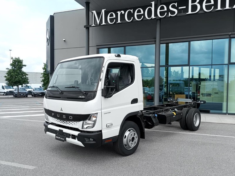 Mitsubishi Canter 7C15/34 TF1 MY22 AEBS Cab Sing Com  bianco