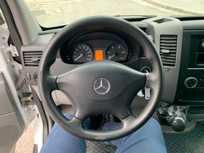 Mercedes Sprinter 214 cdi f 37/30 executive e6