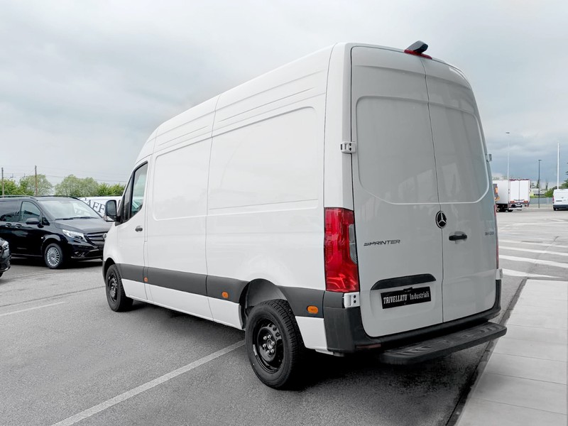 Mercedes Sprinter 319 CDI F 37/35