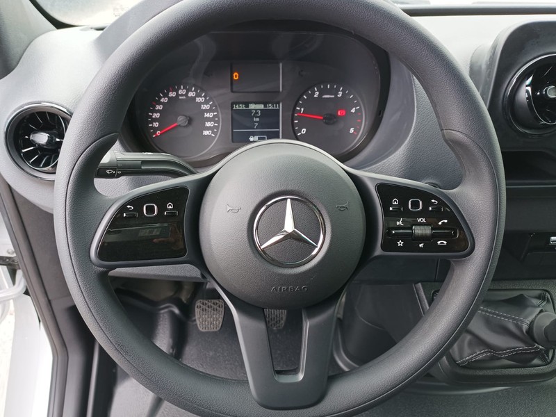 Mercedes Sprinter 319 CDI F 37/35