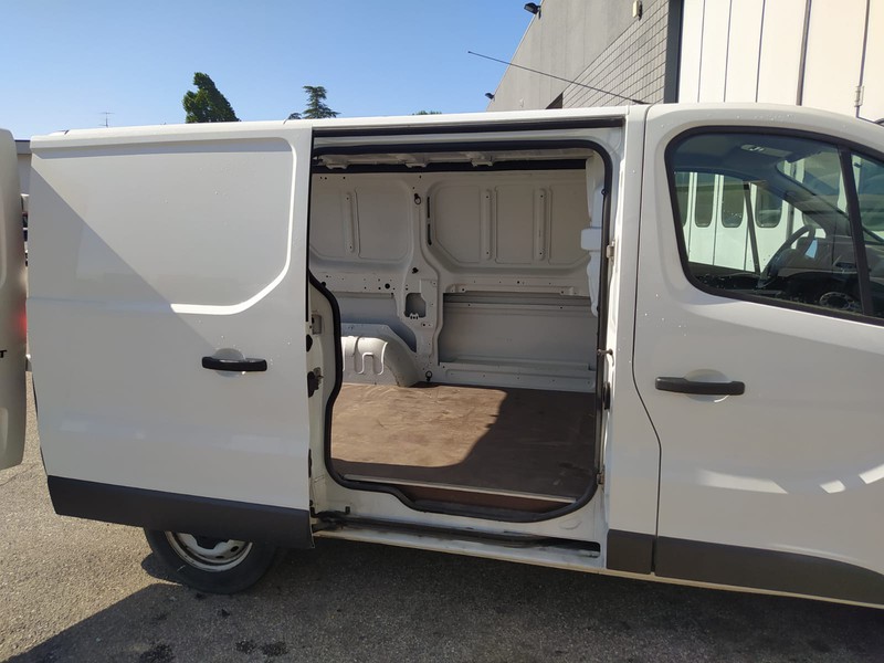 Renault Trafic t27 1.6 dci 115cv l1h1 e5b+