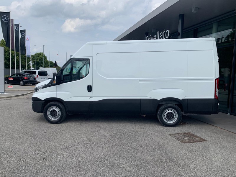 Iveco Daily 35 s14 a8 v lh2 3520 e6 diesel bianco