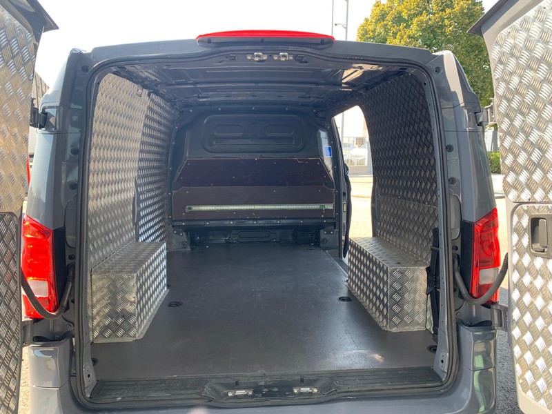 Mercedes Vito 119 cdi long business auto e6