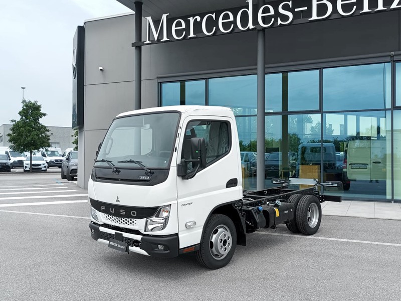 Mitsubishi Canter 3S13/25 TF1 no GSR Cab Sing Std diesel bianco