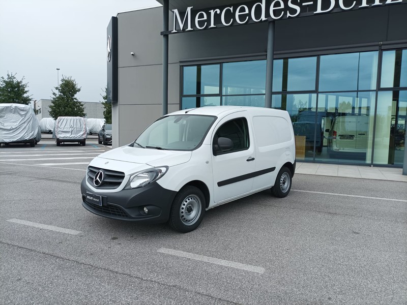 Mercedes Citan 111 cdi long blueff. e6d-temp diesel bianco