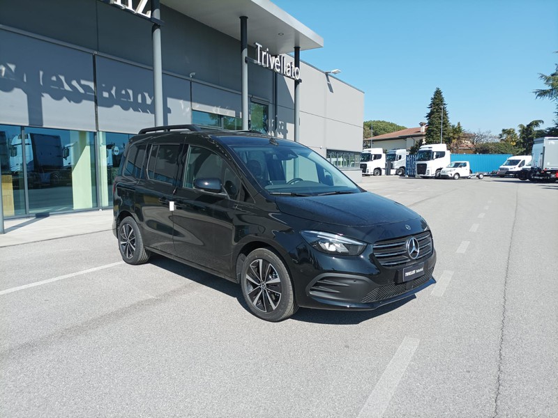 Mercedes Classe T 180 d diesel nero