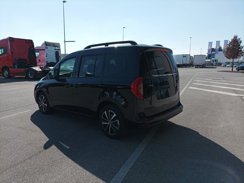 Mercedes Classe T 180 d diesel nero