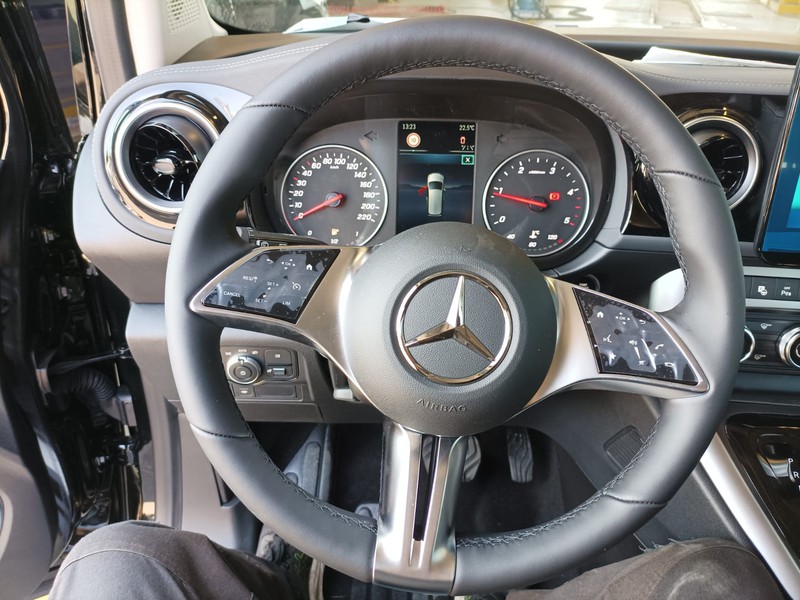 Mercedes Classe T 180 d diesel nero