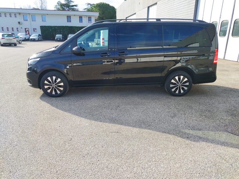 Mercedes Vito 119 cdi long 4x4 mixto auto my20 diesel nero