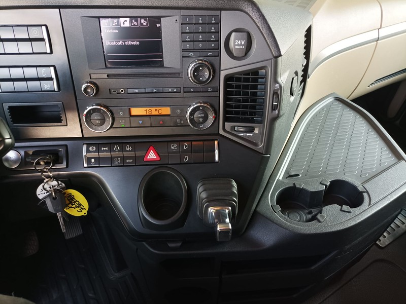 Mercedes Actros 5 1845 ls 4x2