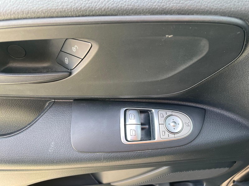 Mercedes Vito 116 cdi long tourer pro auto my19 diesel nero
