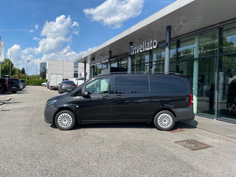 Mercedes Vito 116 cdi long tourer pro auto my20 diesel nero