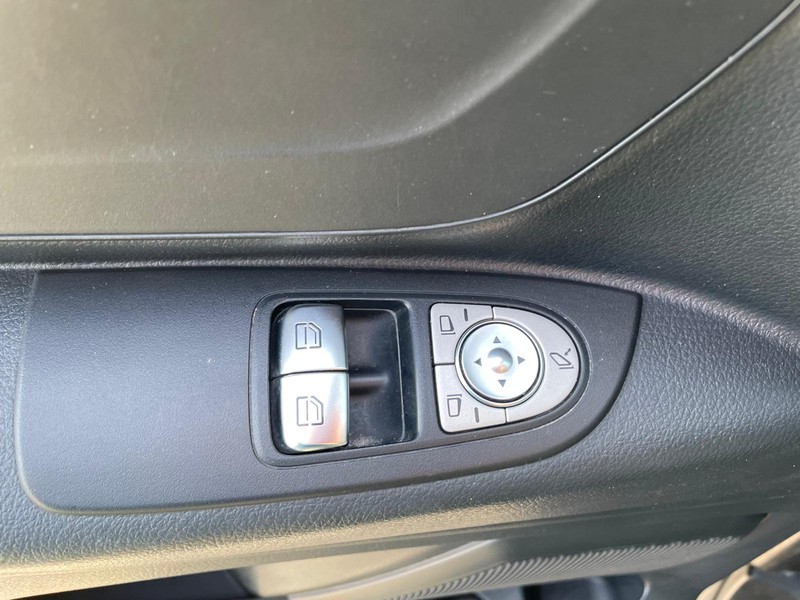 Mercedes Vito 116 cdi long tourer pro auto my20 diesel nero