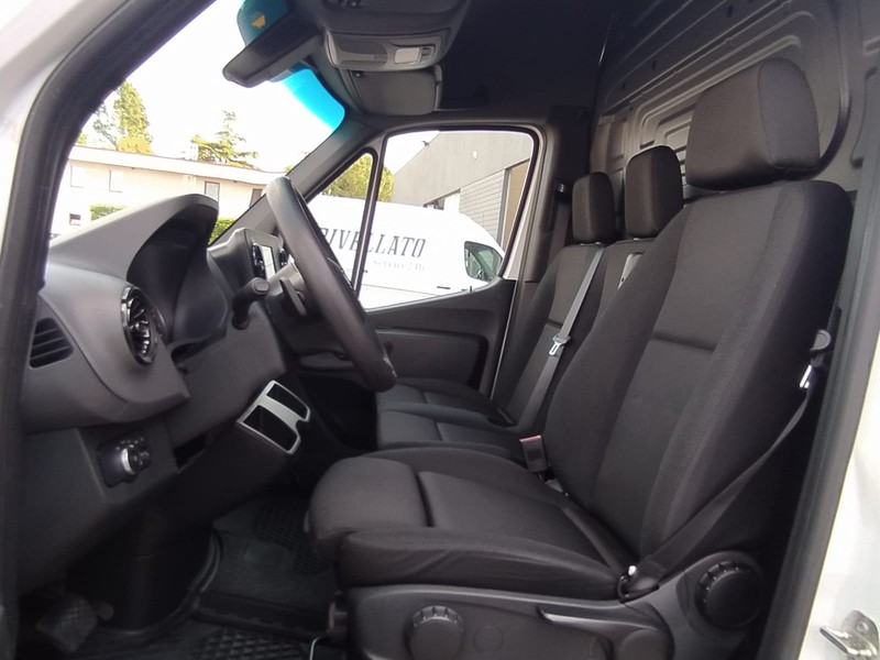 Mercedes Sprinter 319 3.0 cdi f 37/35 rwd evi