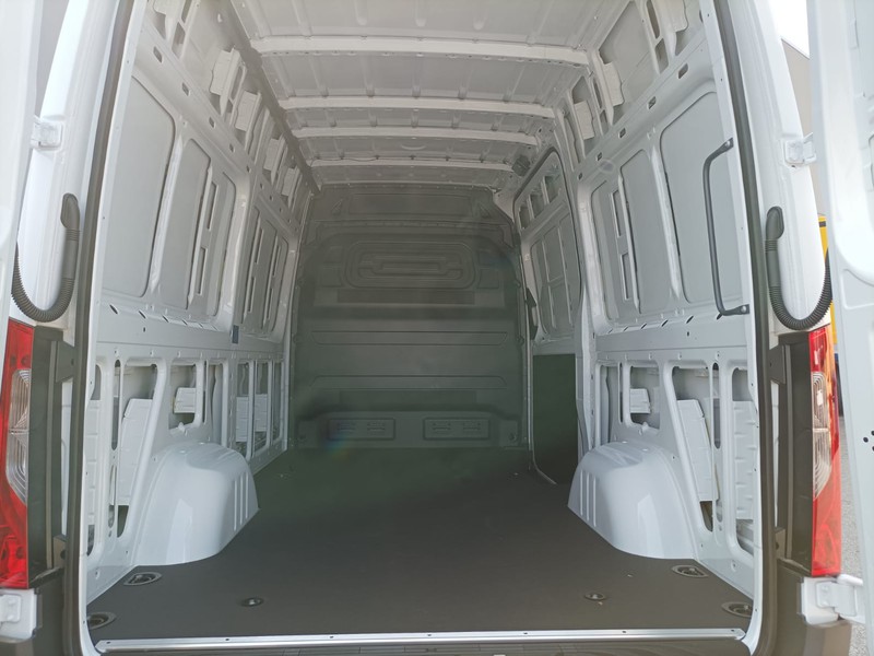 Mercedes Sprinter eFurgone 314  37/35 PRO elettrica bianco