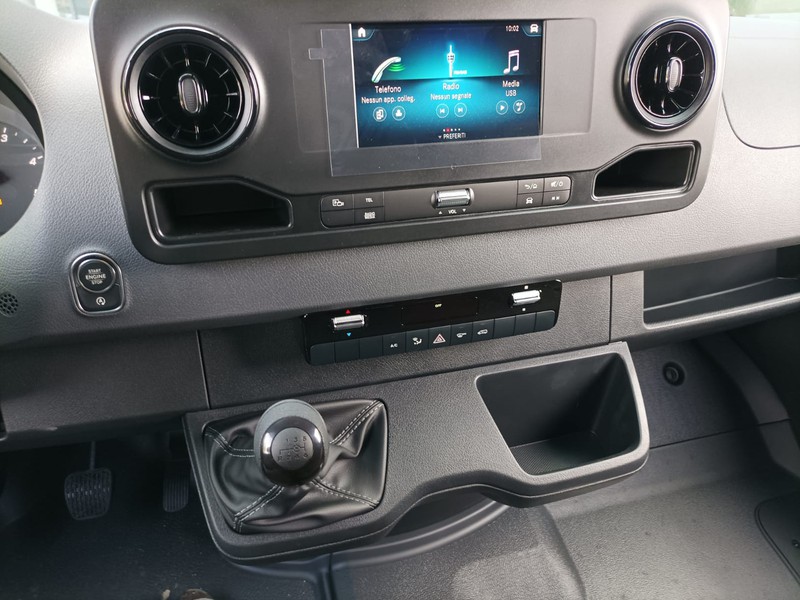 Mercedes Sprinter 317 rwd 2.0 cdi f 43l/35 h2