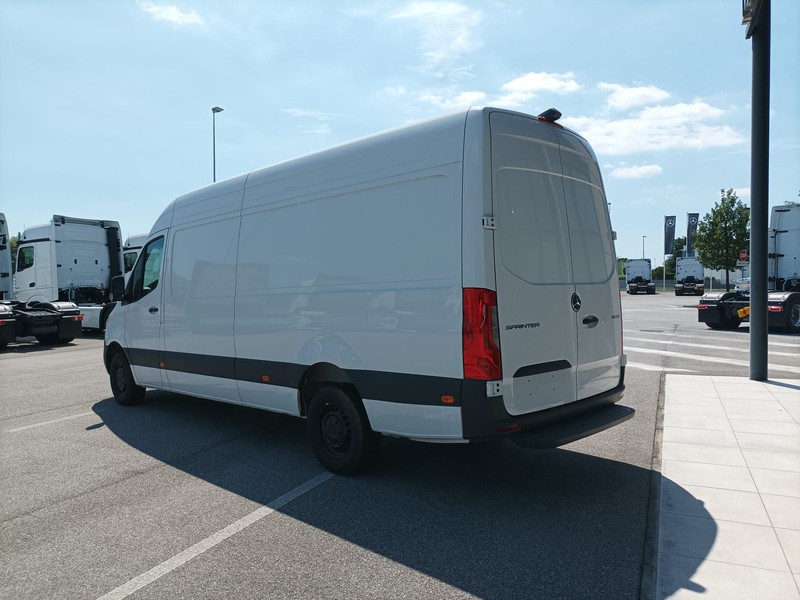 Mercedes Sprinter 317 rwd 2.0 cdi f 43/35 h2
