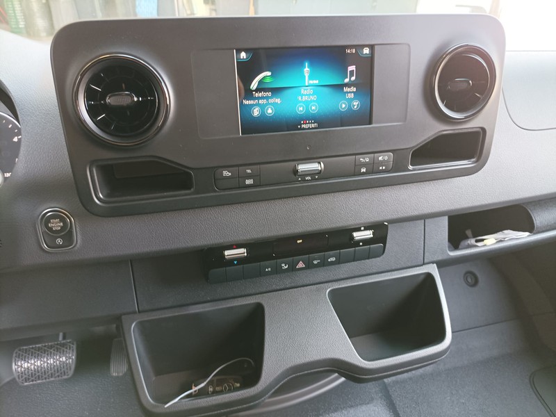 Mercedes Sprinter 317 rwd 2.0 cdi f 43/35 h2