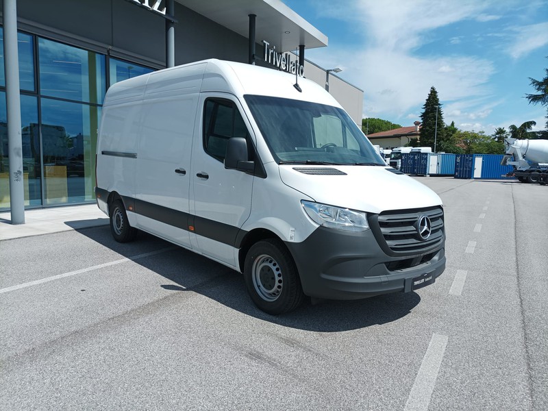 Mercedes Sprinter 311 CDI F 37/35