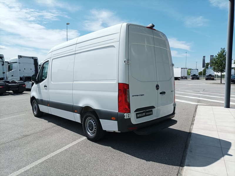 Mercedes Sprinter 311 CDI F 37/35