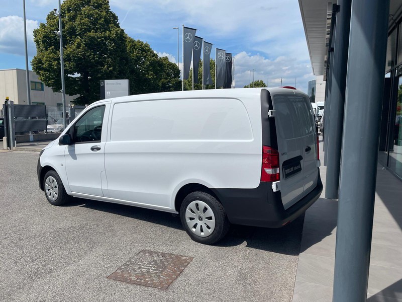 Mercedes Vito 114 cdi long auto my20 diesel bianco