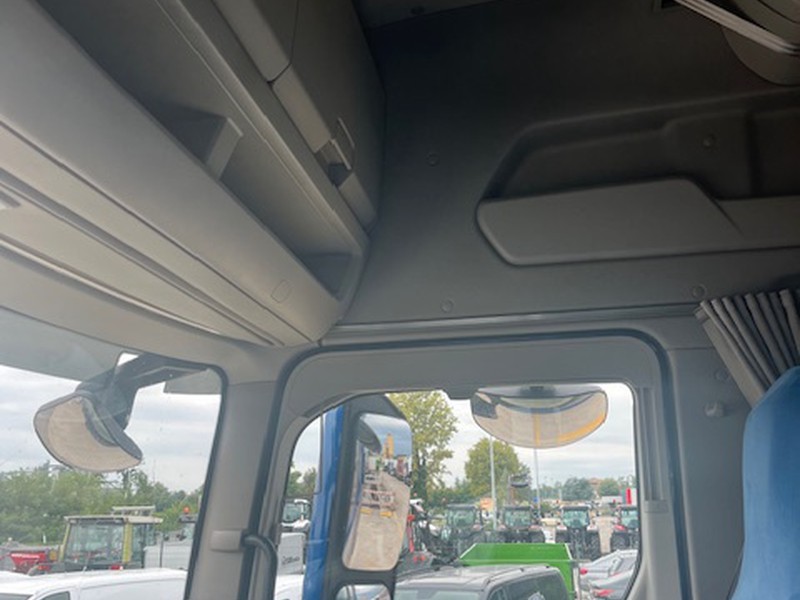 Ford Trucks F-max 4x2 luxury mega cab