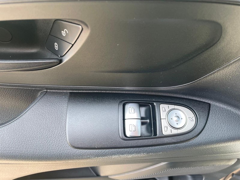 Mercedes Vito 116 cdi long tourer pro my19 diesel nero
