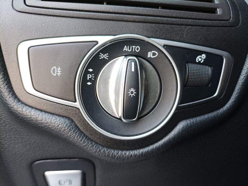 Mercedes Classe V extralong 220 d sport auto diesel bianco