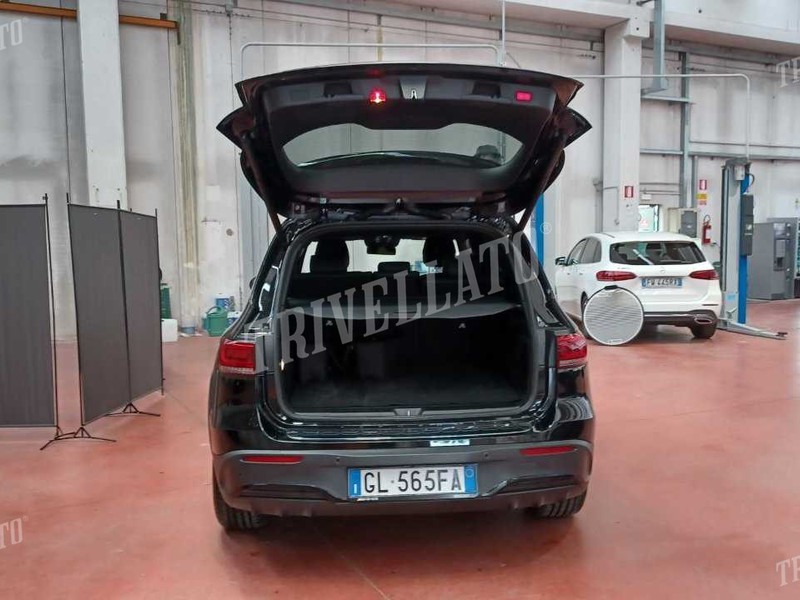 Mercedes EQB 250 premium elettrica nero