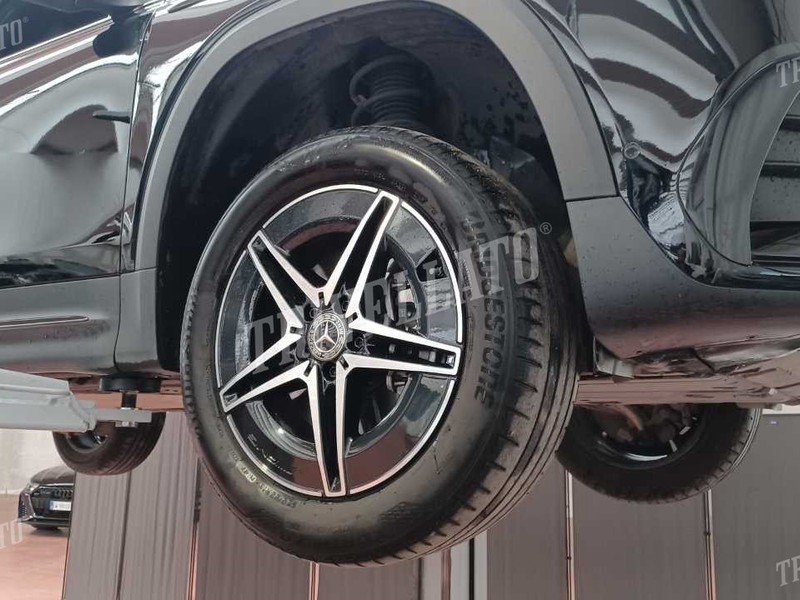 Mercedes EQB 250 premium elettrica nero