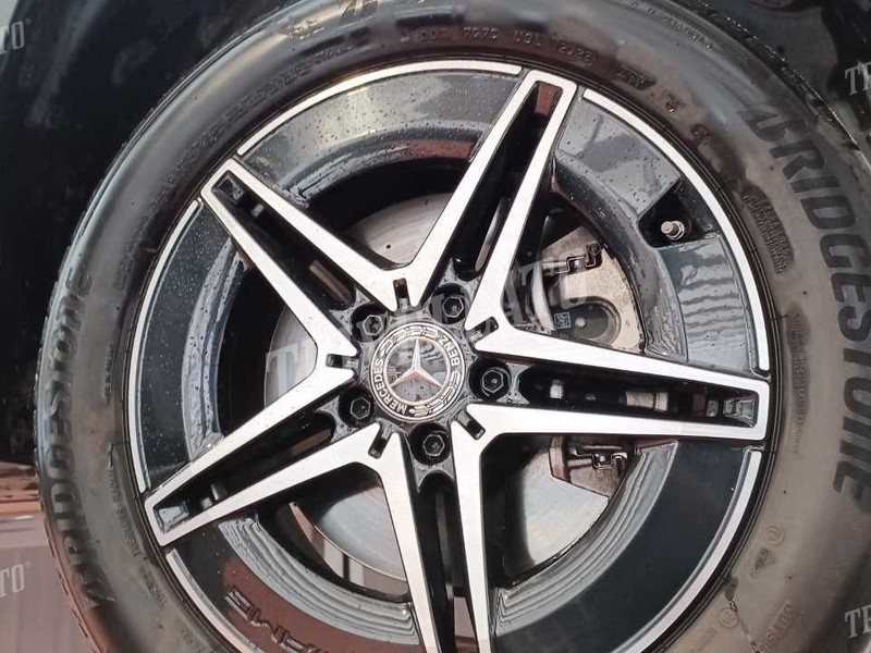 Mercedes EQB 250 premium elettrica nero