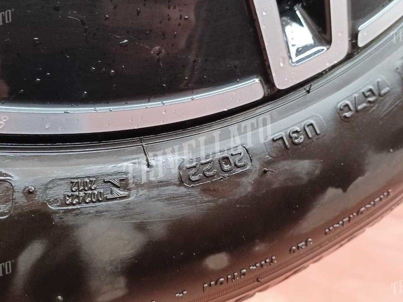 Mercedes EQB 250 premium elettrica nero