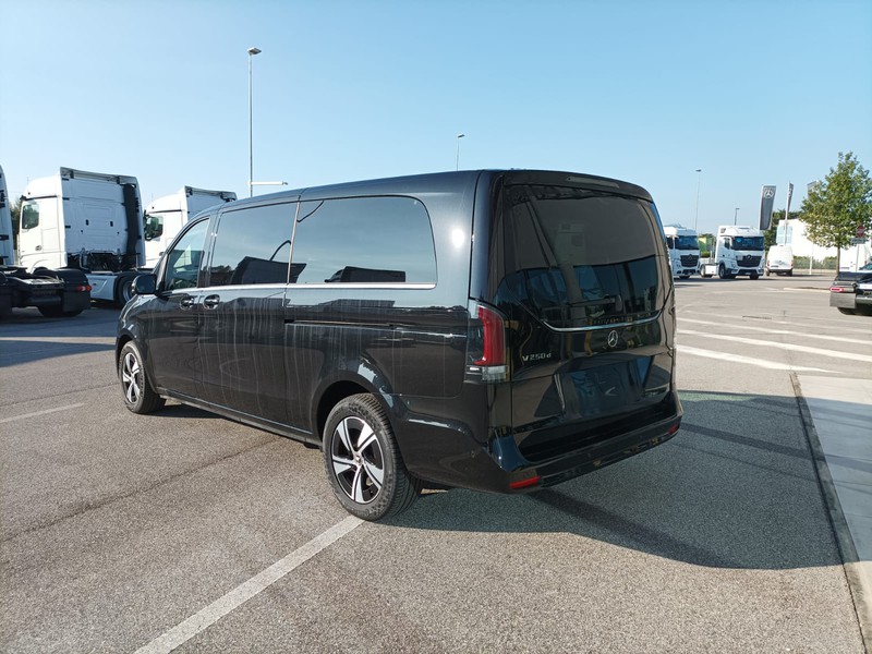 Mercedes Classe V V 250 d AVANTGARDE Extralong diesel nero