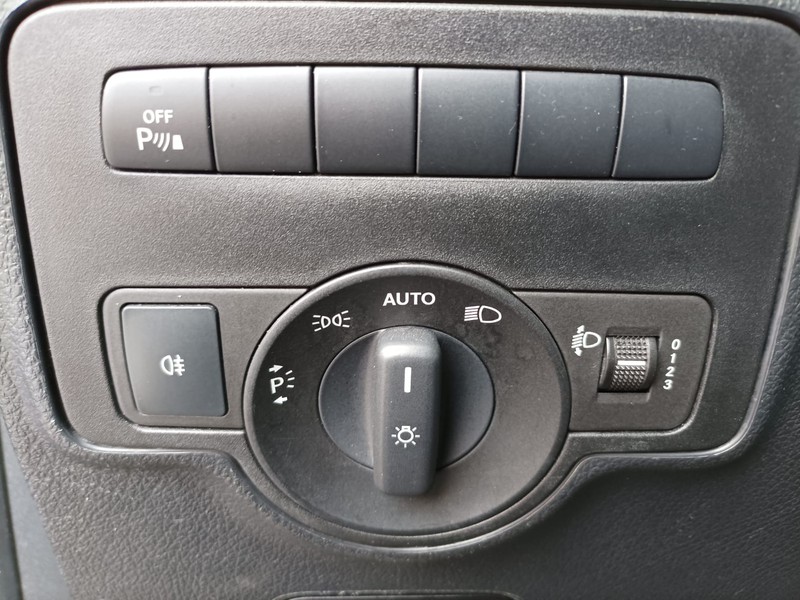 Mercedes Vito 114 cdi long tourer pro auto my20 diesel nero