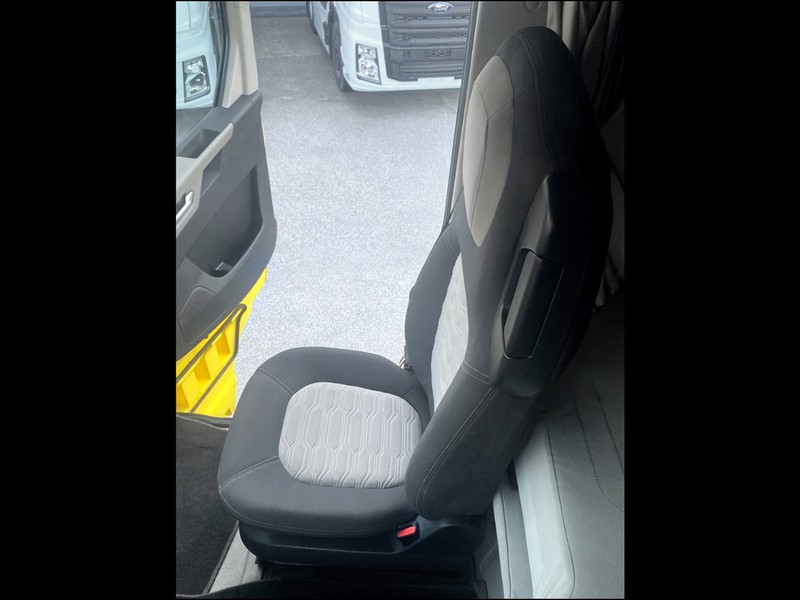 Ford Trucks F-max 500 4x2 base mega cab