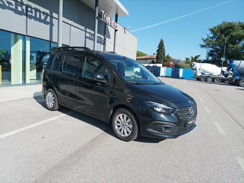 Mercedes Classe T 180 d diesel nero